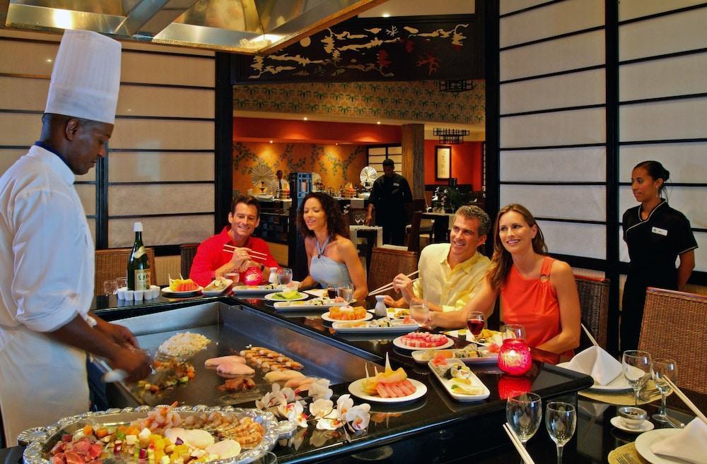 Bahia Principe Grand Punta Cana - All Inclusive Ristorante foto A sushi bar at a hotel