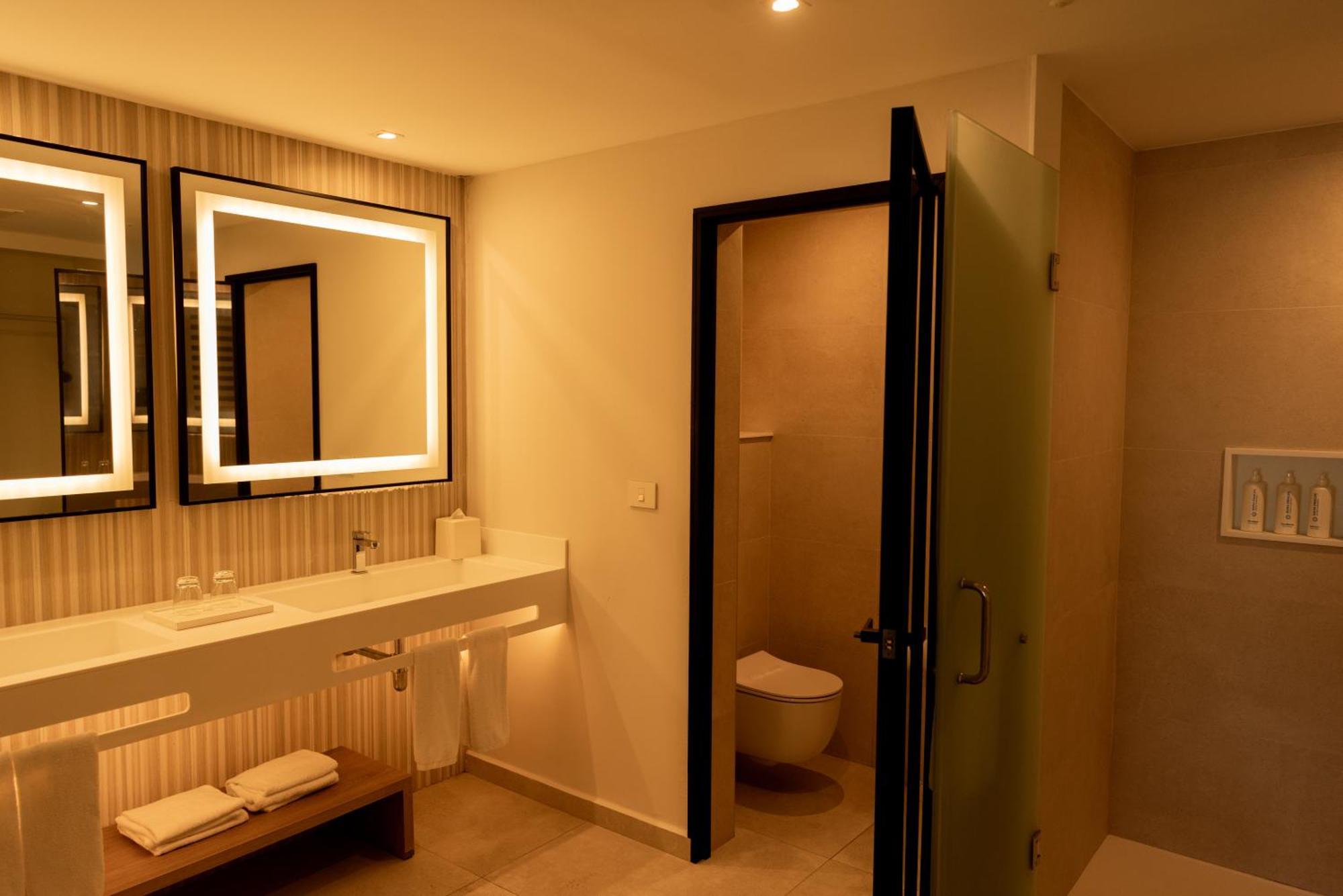 Bahia Principe Grand Punta Cana - All Inclusive Esterno foto Bathroom
