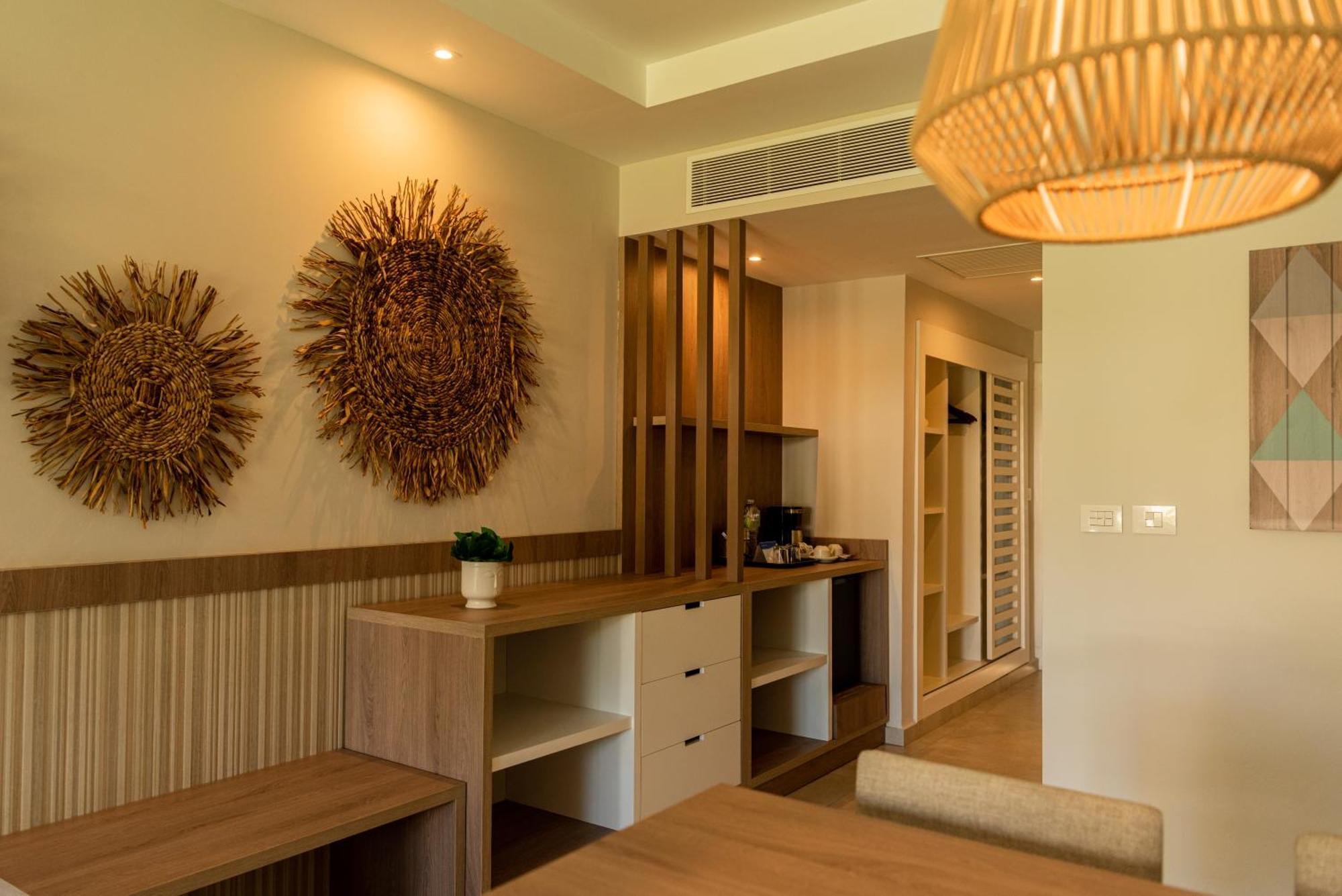 Bahia Principe Grand Punta Cana - All Inclusive Esterno foto A room at the resort