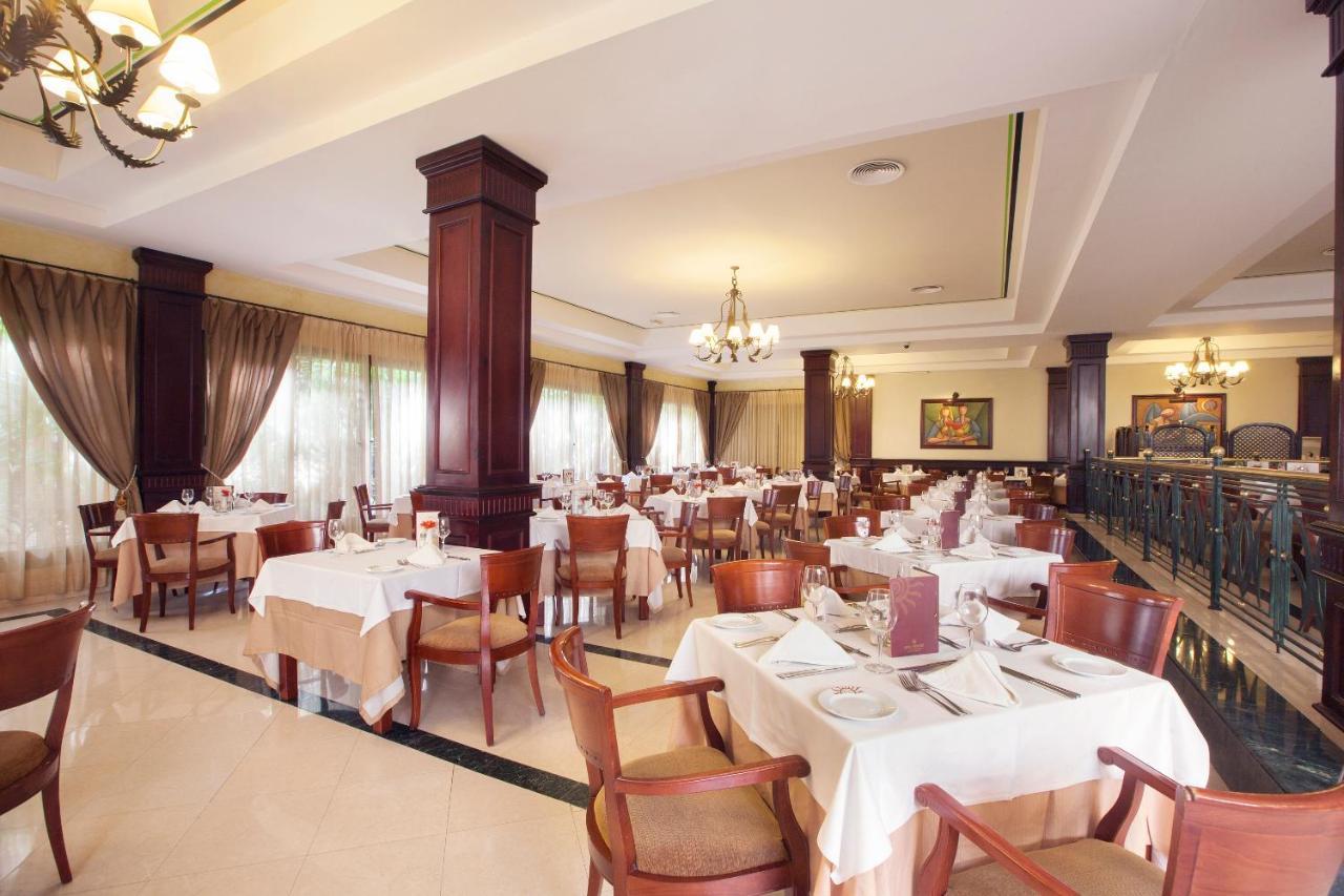 Bahia Principe Grand Punta Cana - All Inclusive Esterno foto The restaurant